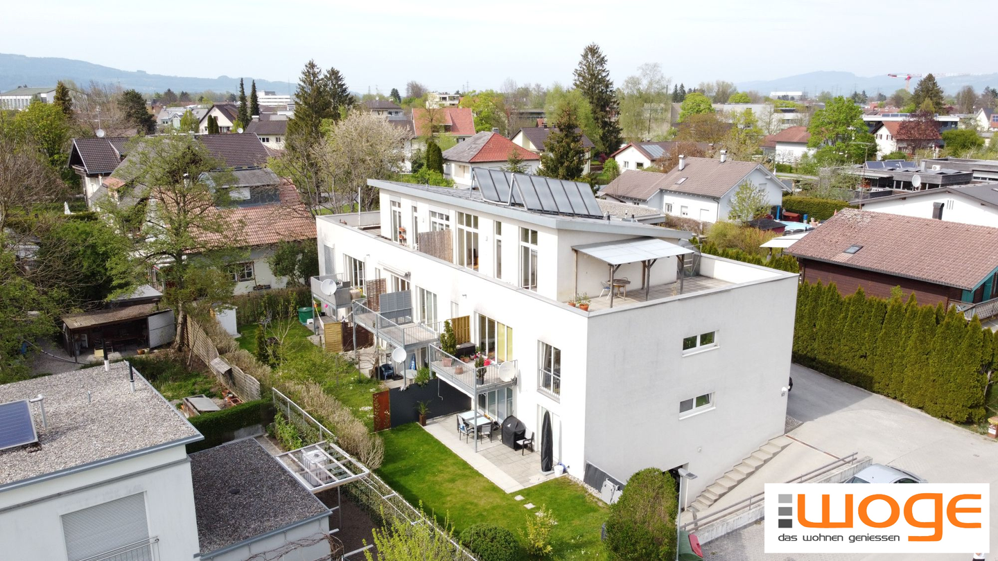"ohne Provision" helle, neuwertige 2 Zimmer Wohnung mit Balkon