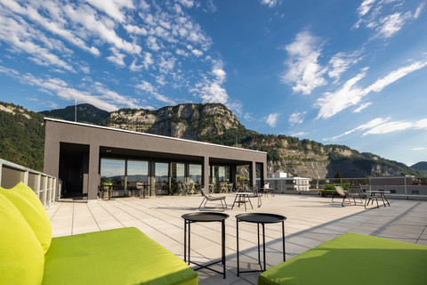 2-Zimmer-Penthouse-Microliving-Apartment mit Designermöbeln in Dornbirn – Wallenmahd