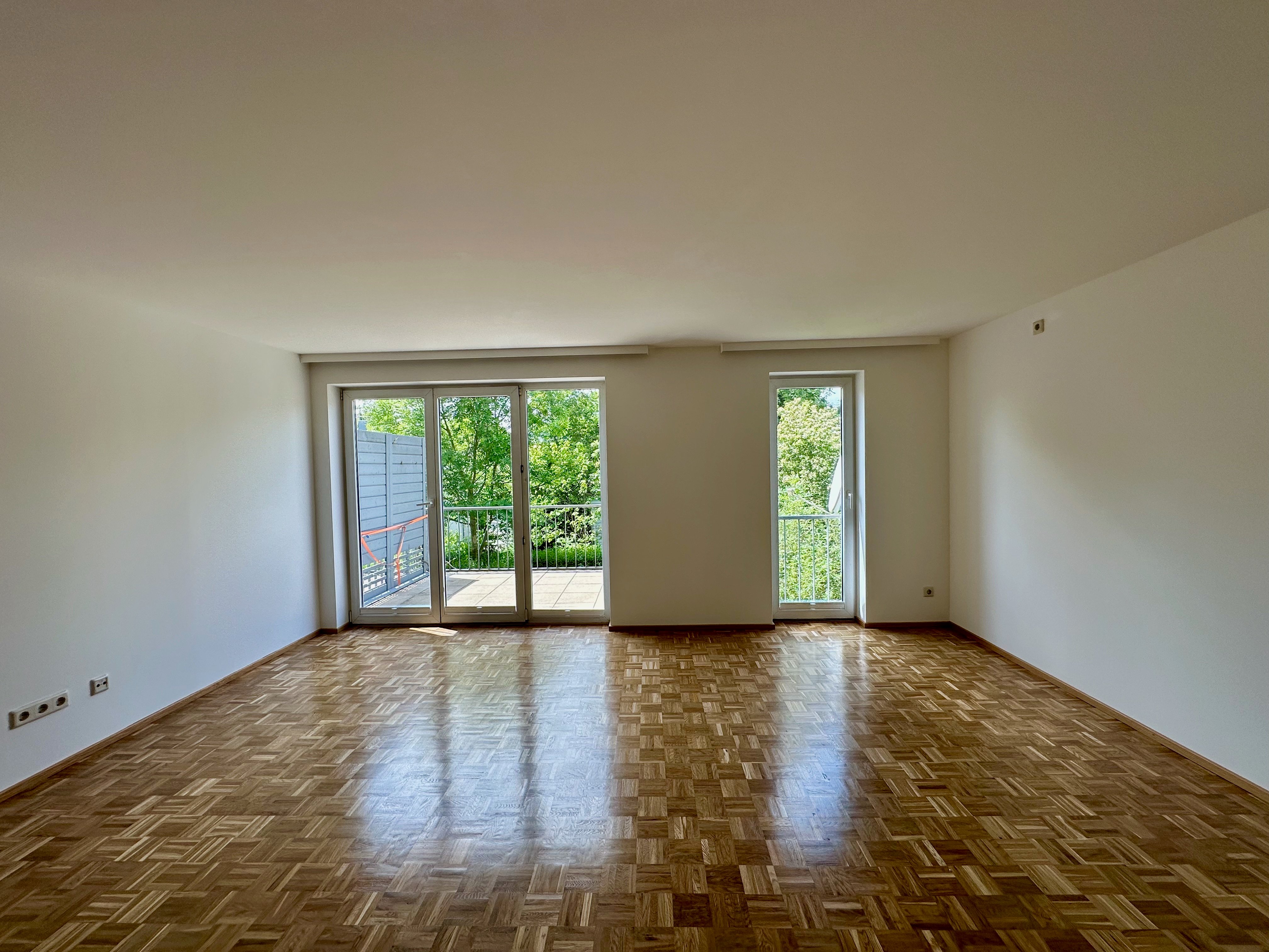 &quot;ohne Provision&quot; helle, neuwertige 2 Zimmer Wohnung mit Balkon