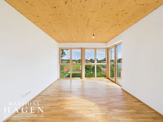 Wohnen im Grünen: 3-Zimmer-Gartenwohnung mit 200 m² Freiraum