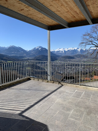 schöne 2 Zimmerwohnung mit Aussicht