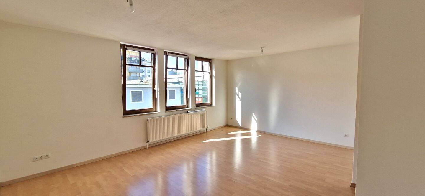 Maisonette zur Miete1.250&nbsp;€3 Zimmer&nbsp;&nbsp;•&nbsp;&nbsp;106,1 m²&nbsp;&nbsp;•&nbsp;&nbsp;frei ab 01.06.2026Marktstraße 21, Dornbirn (6850)AnrufenKontaktieren