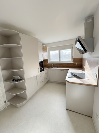 Frisch renovierte Wohnung mit Balkon, Keller &amp; Fahrradabstellraum in Top-Lage!